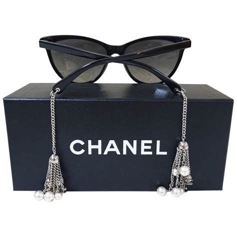 chanel sunglasses with chain sides|chanel pearl chain sunglasses.